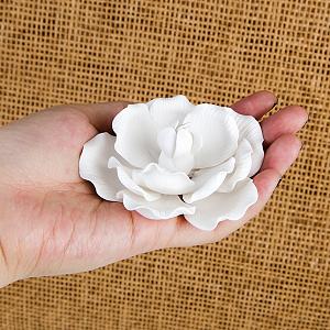 Medium Full Bloom Roses - White 300