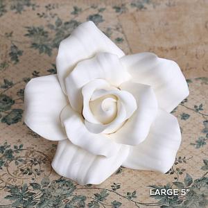 Giant White Rose 300