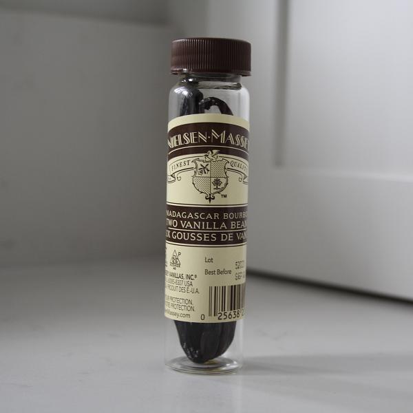 Madagascar Bourbon Vanilla Beans - 2/vial 600