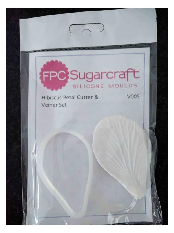 Hibiscus Petal Cutter & Veiner Set by FPC 600